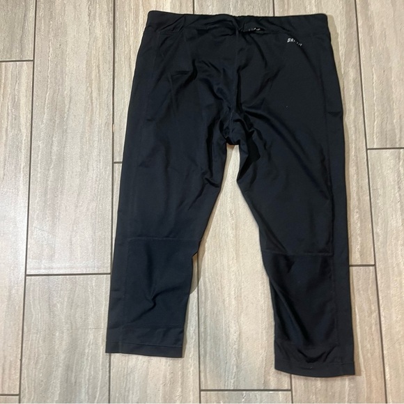 Nike Dri Fit Black Capri Mens Leggings Size Medium - Picture 4 of 6